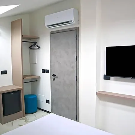 The Hotel 3*