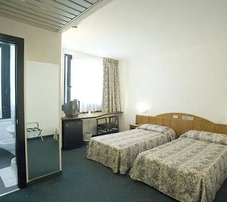 Hotel The