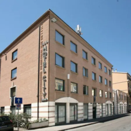 Hotel The